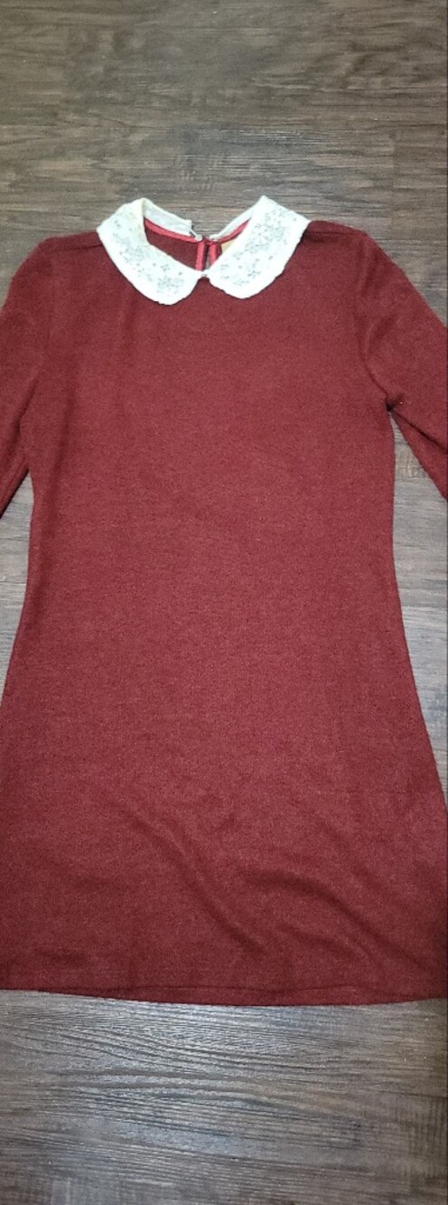 Piko 1988 Lace Collar Knit Top in Deep Wine Red and White